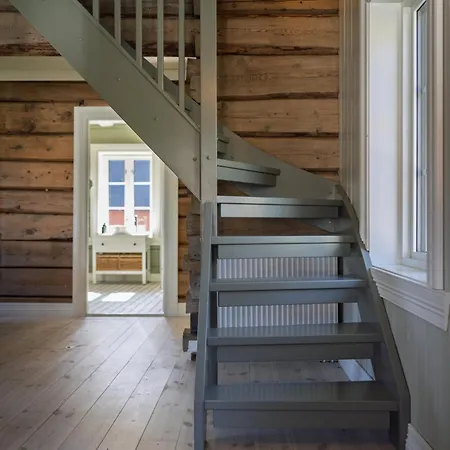 Tommerhuset Pa Brekketunet Holiday home Stryn