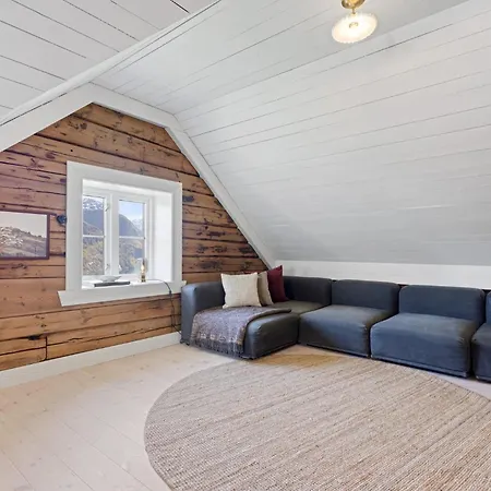 別荘 Tommerhuset Pa Brekketunet ストリン