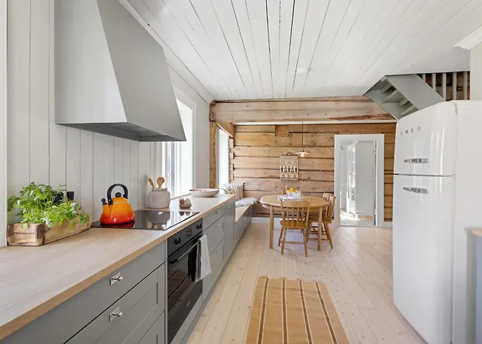 Tommerhuset Pa Brekketunet