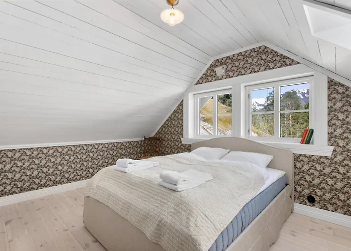 Сasa de vacaciones Tommerhuset Pa Brekketunet Stryn